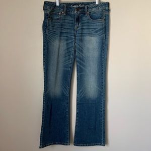 AE American eagle favorite boyfriend size 8 jeans